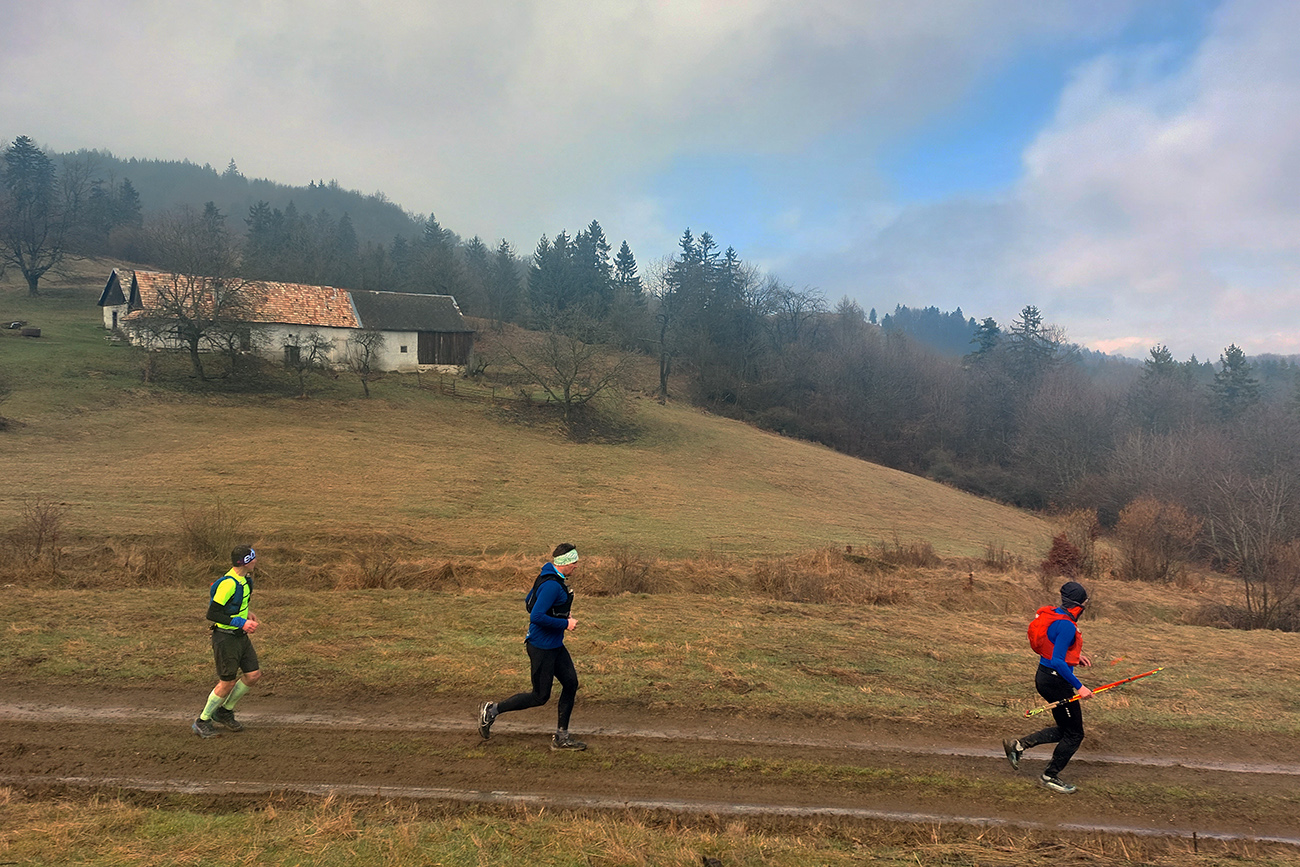Okolo_tohto_majera_sme_to_prepojili_zo_zelenej_na_modrú.