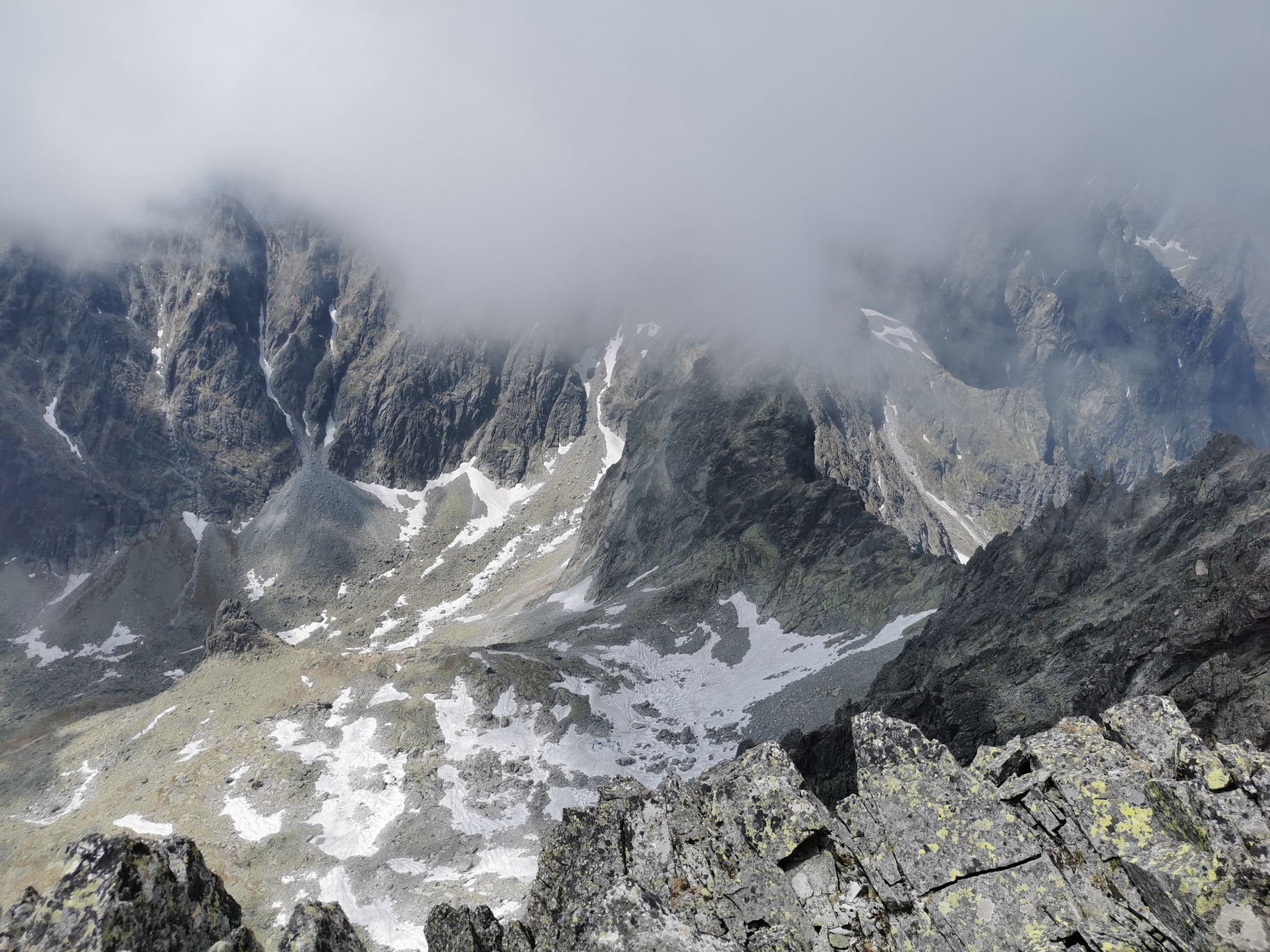 snehy aktuálne v závere Batizovskej doliny snehy_aktuálne_v_závere_Batizovskej_doliny